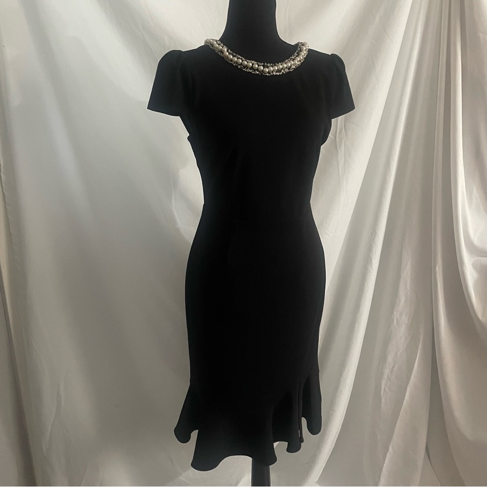 Betsey Johnson Pearl-Trim Trumpet Dress size 4. Black. Pre-owned.